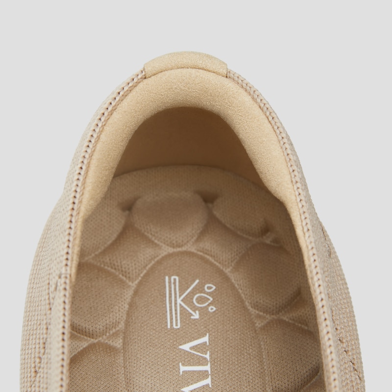 Lightweight Square-Toe V-Cut Flats (Margot Walker), ALMOND WATER REPELLENT, EU35 | VIVAIA