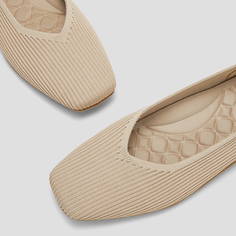 Lightweight Square-Toe V-Cut Flats (Margot Walker), ALMOND WATER REPELLENT, EU35 | VIVAIA