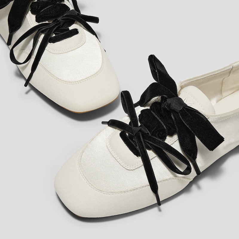Black Swan × VIVAIA Square-Toe Lace-Up Satin Sneakerina (Cristina), LIGHT GOLD, EU39.5 | VIVAIA