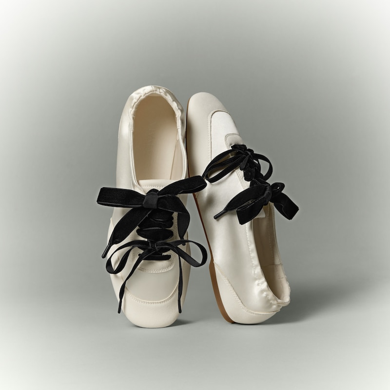 Black Swan × VIVAIA Square-Toe Lace-Up Satin Sneakerina (Cristina), LIGHT GOLD, EU39.5 | VIVAIA