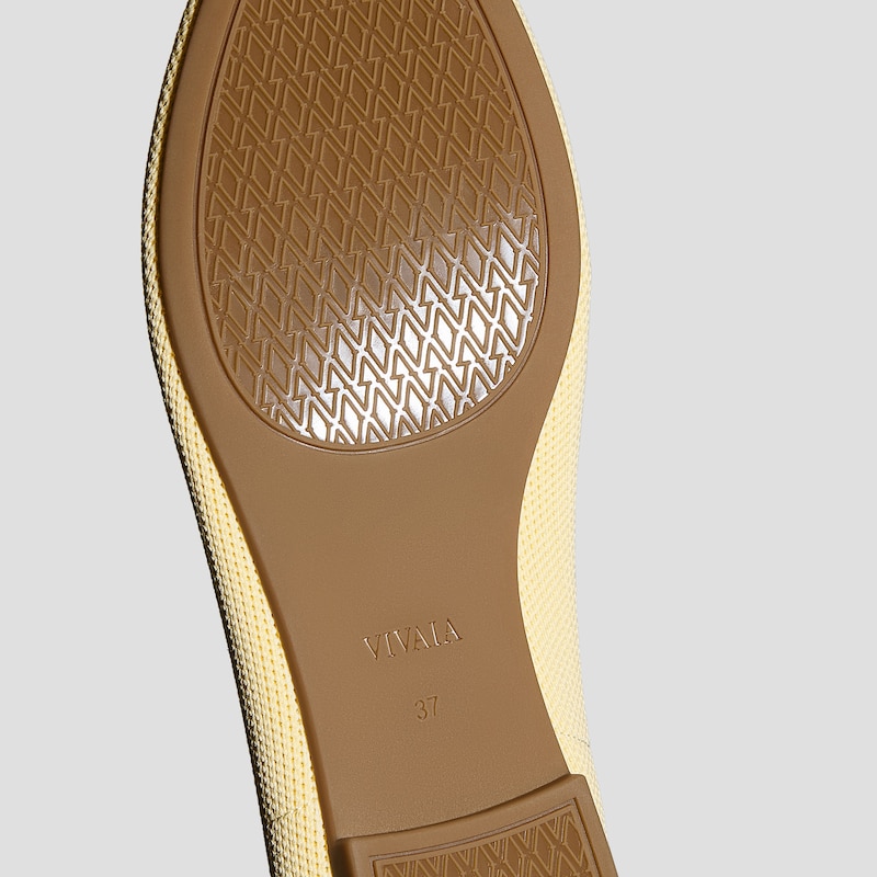 Round-Toe Embroidered Loafers (Audrey), BUTTER YELLOW-QUOKKA, EU37 | VIVAIA