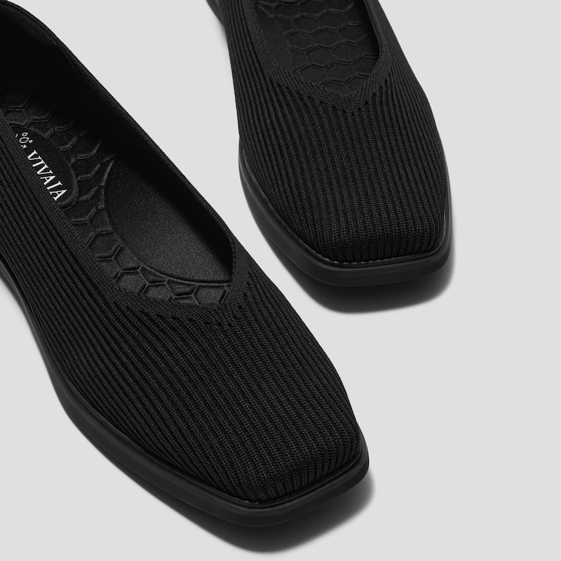 Square-Toe All-Day Standing Flats (Mabel), SOLID BLACK WATER RPT, EU35 | VIVAIA