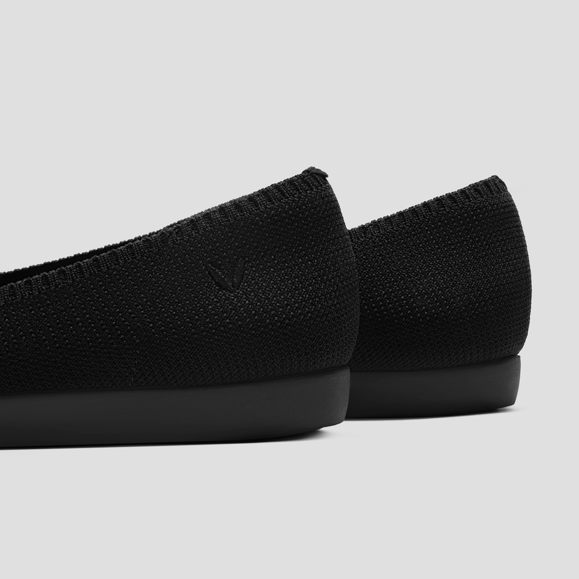 【超美品】VIVAIA Aria Walker 25.5cmフラットシューズ 黒 Lightweight Pointed-Ballet Flats (Aria Walker), Black - WATER