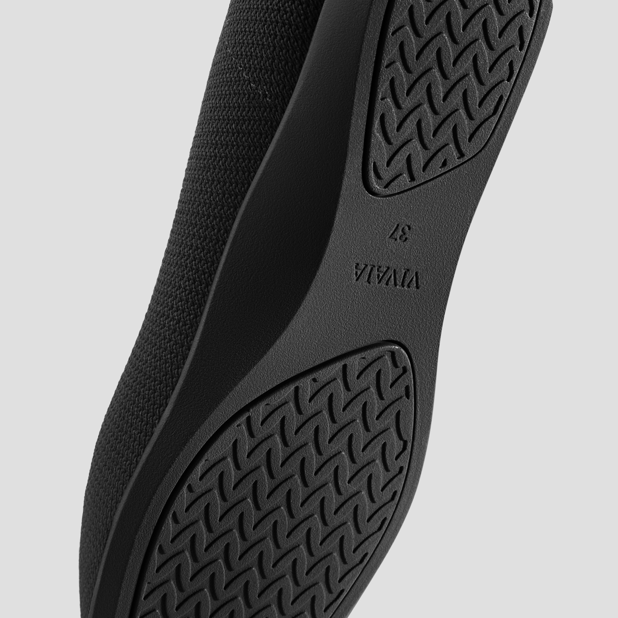 Lightweight Pointed-Ballet Flats (Aria Walker), Black - WATER