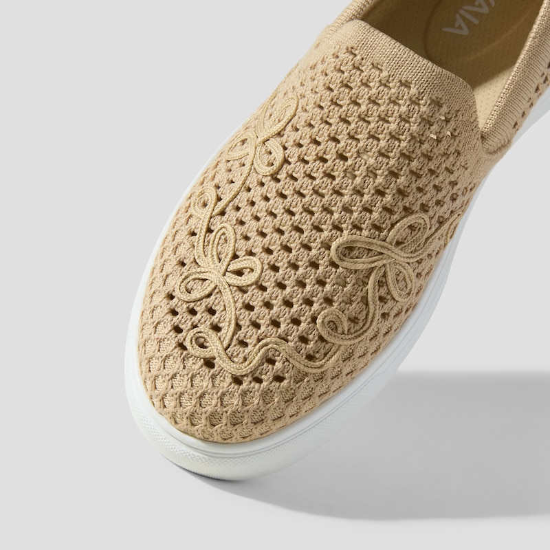 Classic Slip-On Unisex Sneakers (V-Tune), NUDE PEACH MESH, EU35 | VIVAIA