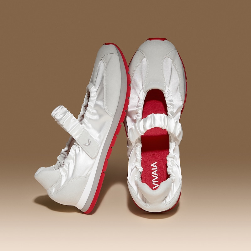 Round-Toe Satin Mary Janes (Ayla), WHITE/OFF GREY, EU39 | VIVAIA