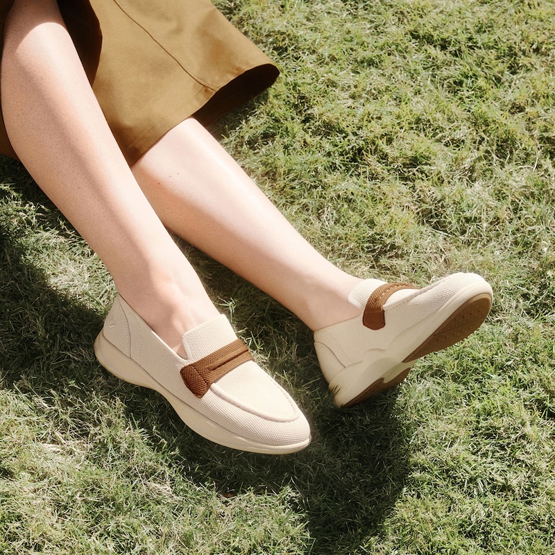 Walker Pro Hybrid Penny Loafers (Ivana), CREAM IVORY/DK.CARAMEL WATER RPT, EU35.5 | VIVAIA