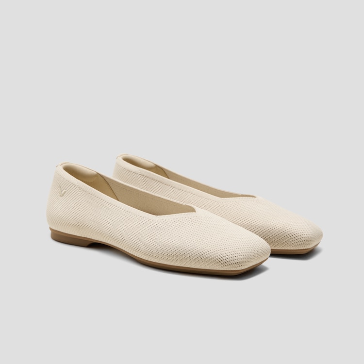 Square-Toe-Margot™-V-Cut-Flats-(Margot™-3.0)