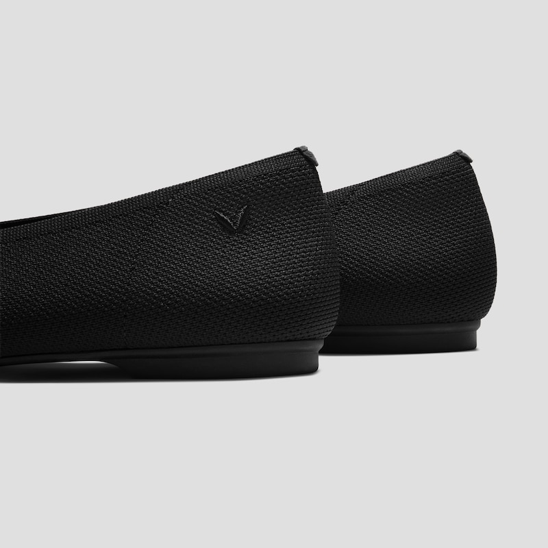 Square-Toe Margot™ V-Cut Flats (Margot™ 3.0), BLACK, EU37.5 | VIVAIA