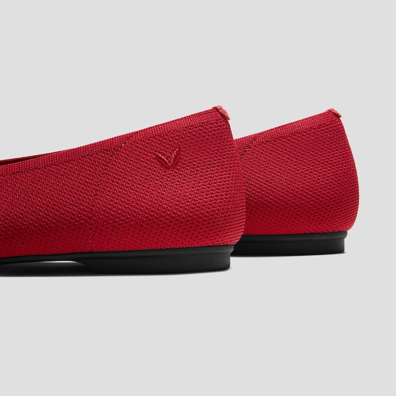 Square-Toe Margot™ V-Cut Flats (Margot™ 3.0), RUBY  RED, EU39 | VIVAIA