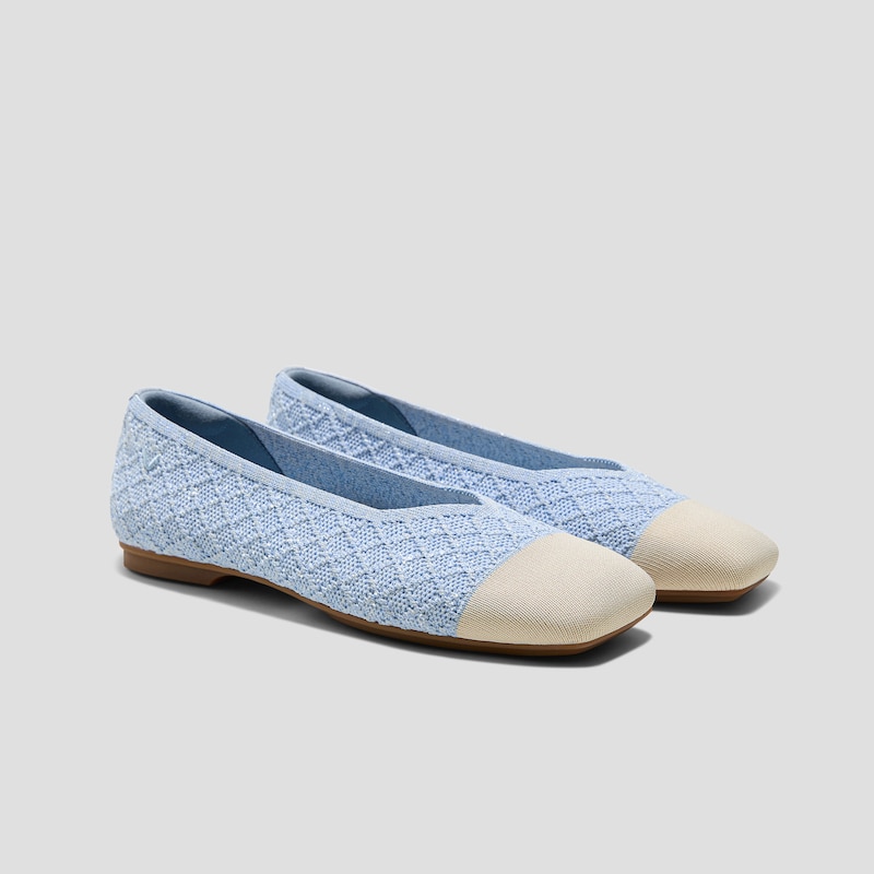 Square-Toe Margot™ V-Cut Flats (Margot™ 3.0), BLUE APRICOT QUILT, EU37 | VIVAIA