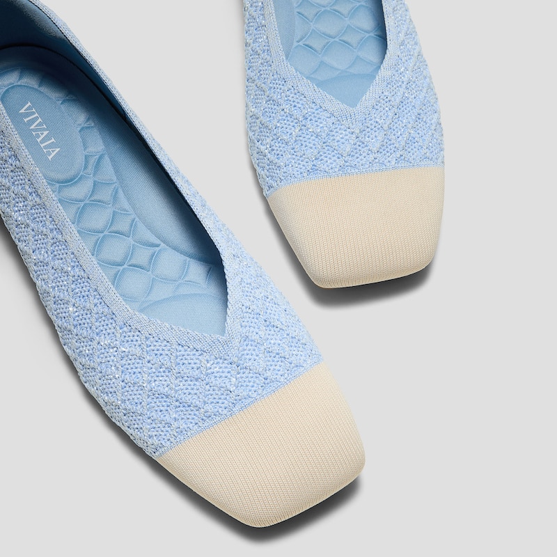 Square-Toe Margot™ V-Cut Flats (Margot™ 3.0), BLUE APRICOT QUILT, EU37 | VIVAIA