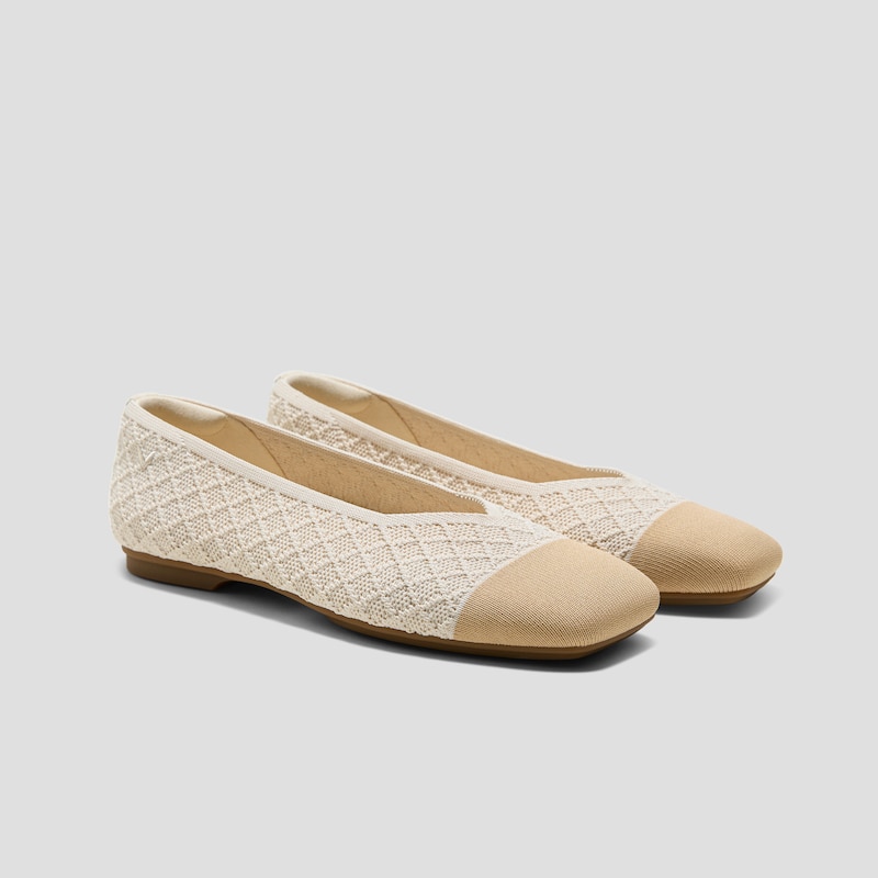 Square-Toe Margot™ V-Cut Flats (Margot™ 3.0), YELLOW APRICOT QUILT, EU35 | VIVAIA