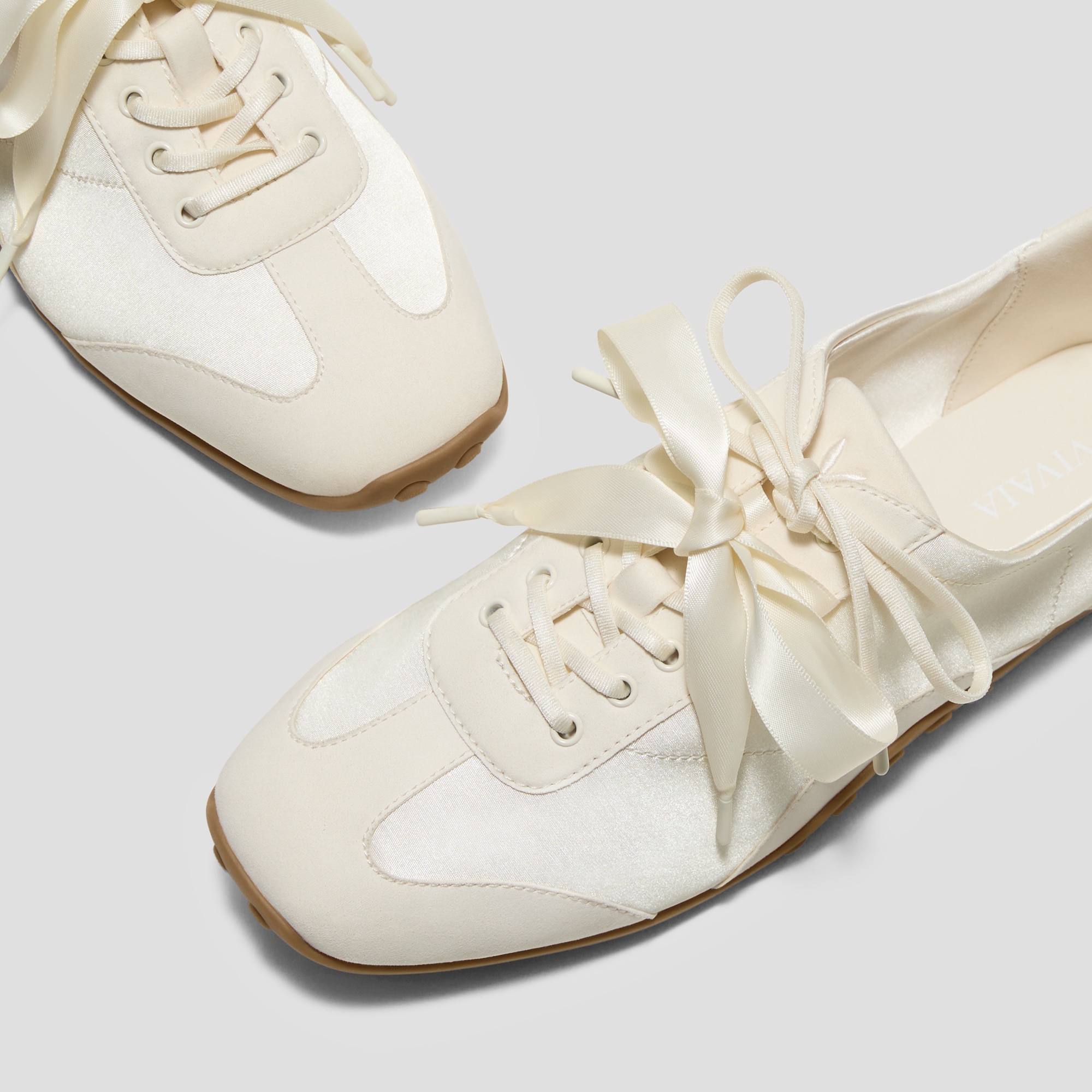 Square-Toe Jogger Sneakerina (Carol), LIGHT GOLD, EU35 | VIVAIA