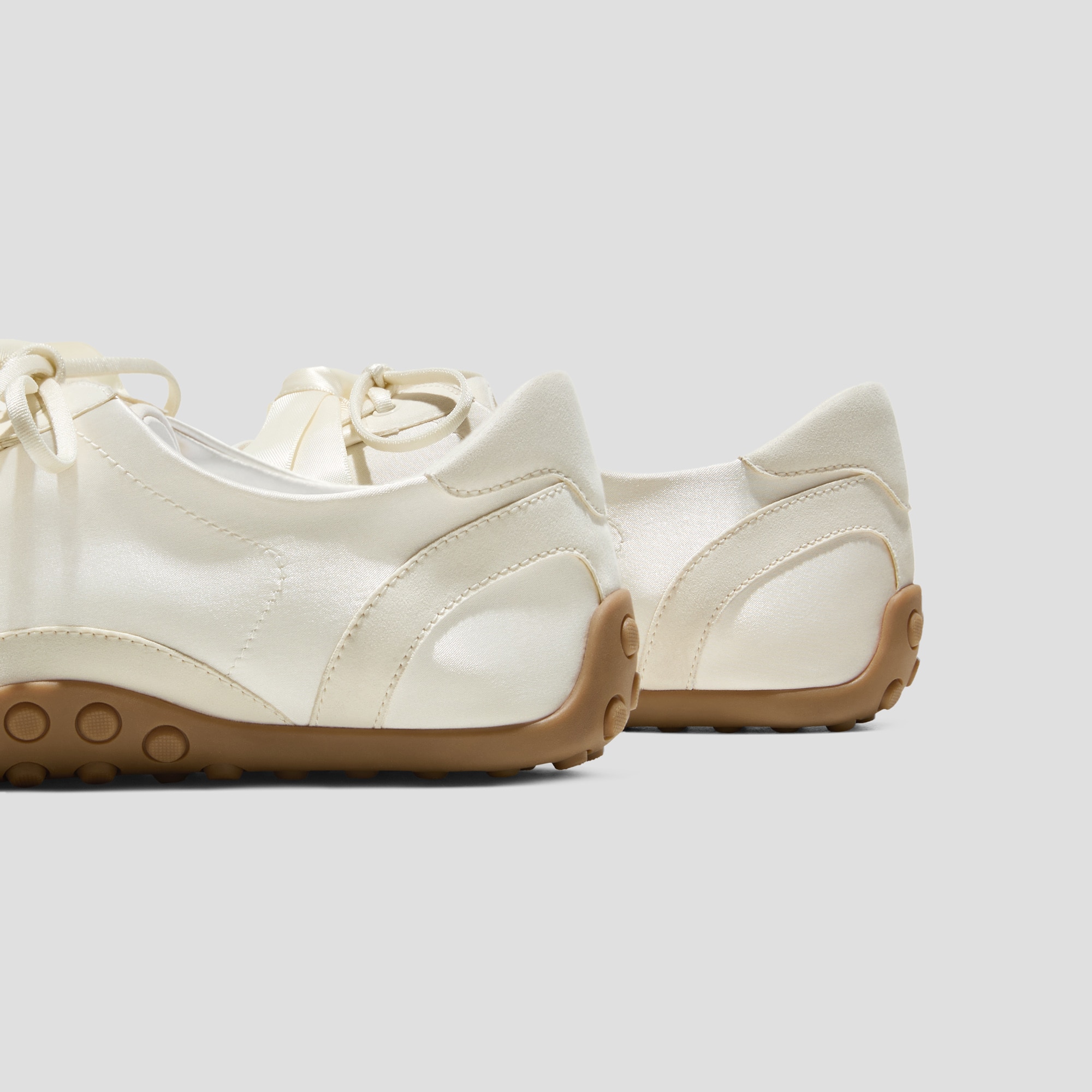 Square-Toe Jogger Sneakerina (Carol), LIGHT GOLD, EU39 | VIVAIA