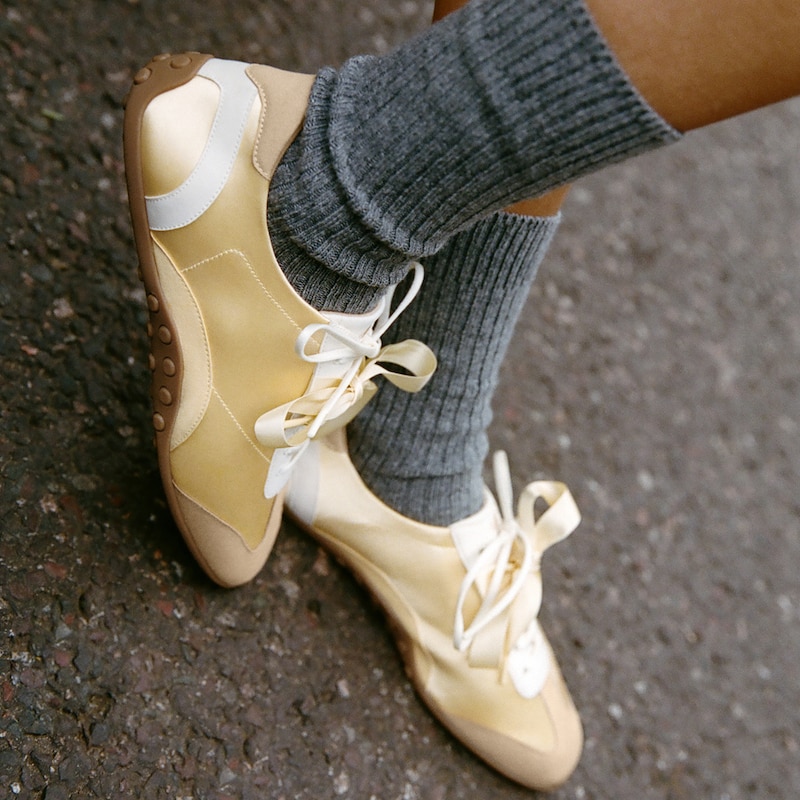 Square-Toe Jogger Sneakerina (Carol), BUTTER YELLOW&CREAM&NUDE, EU40 | VIVAIA