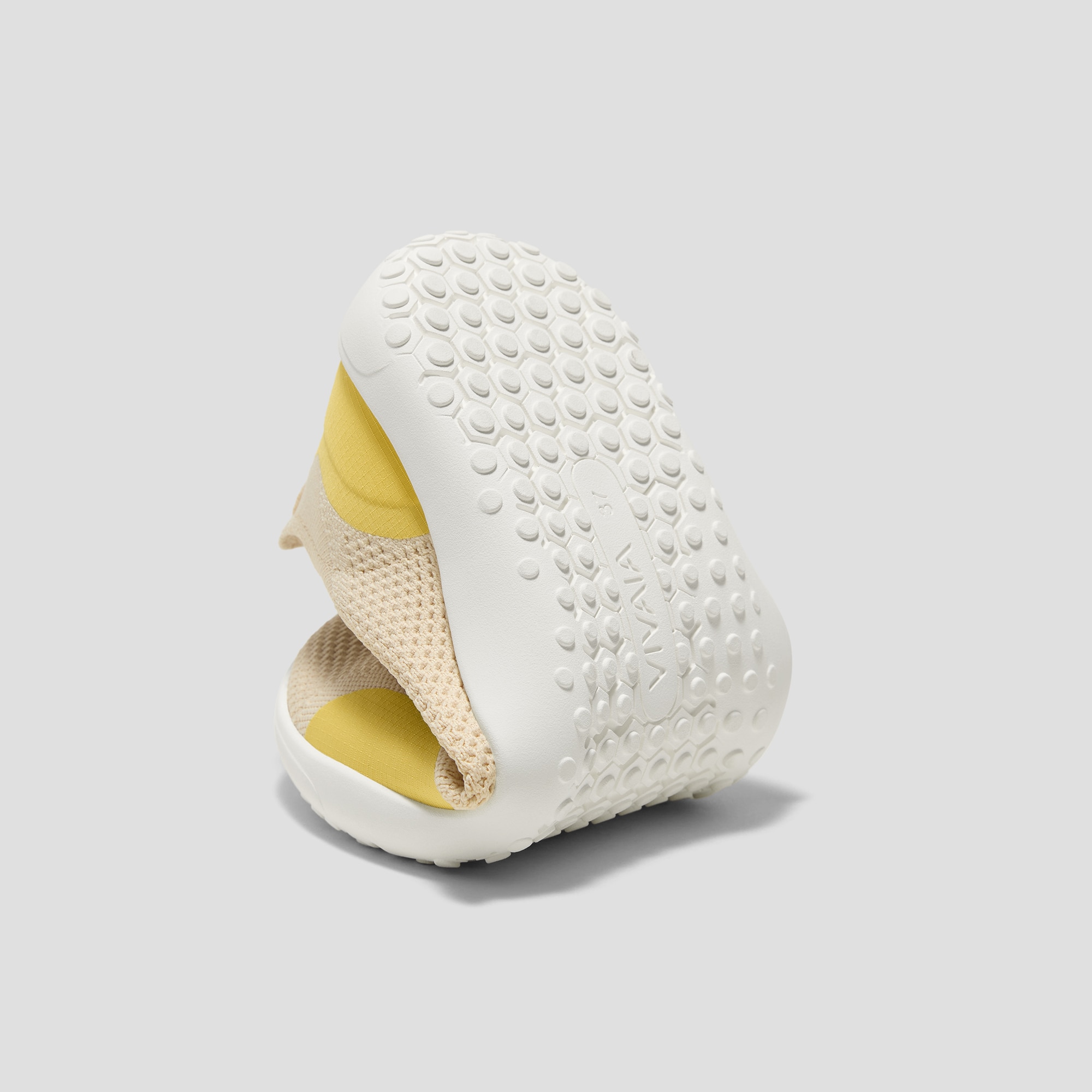 Wide Toe Box Barefoot Sneaker (Maven), PALE IVORY, EU35 | VIVAIA