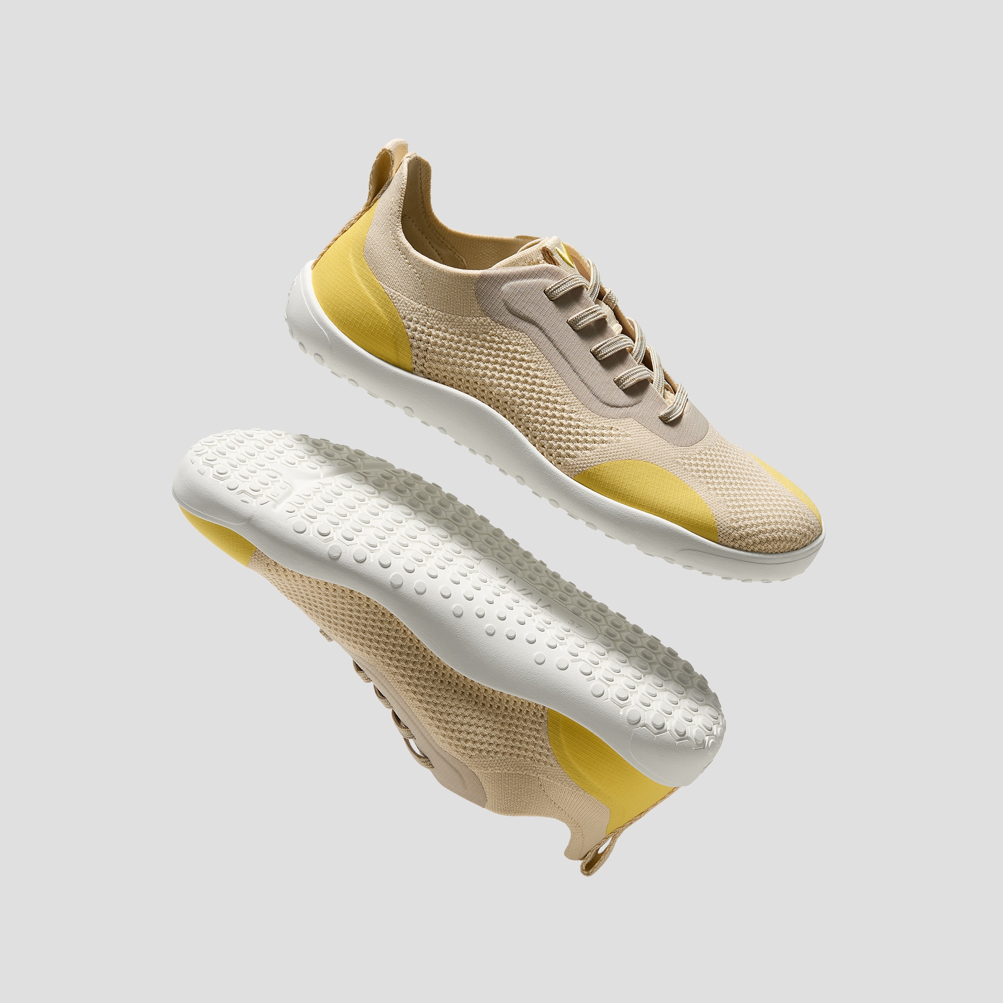 Wide Toe Box Barefoot Sneaker (Maven), PALE IVORY, EU35 | VIVAIA