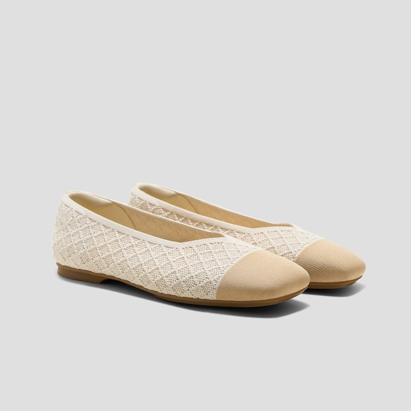 Square-Toe Margot™ V-Cut Flats (Margot™ 3.0)
