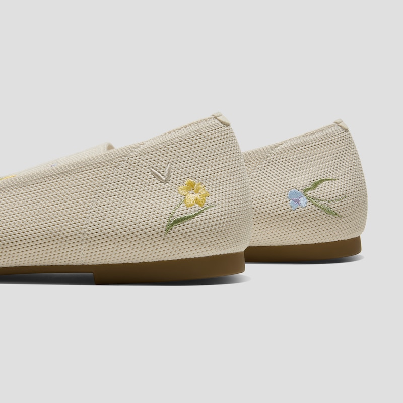 Healing Garden | Round-Toe Embroidered Loafers (Audrey), PALE APRICOT-FRENCH FLORAL, EU40 | VIVAIA