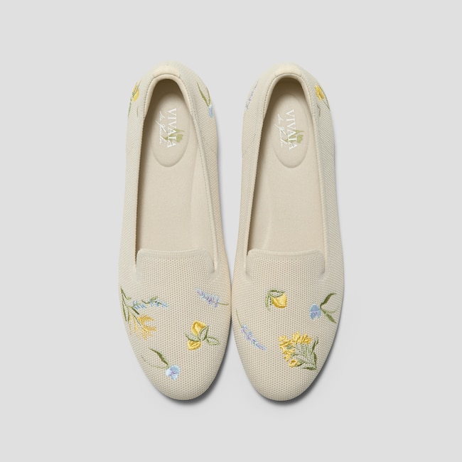 Healing Garden | Round-Toe Embroidered Loafers (Audrey)