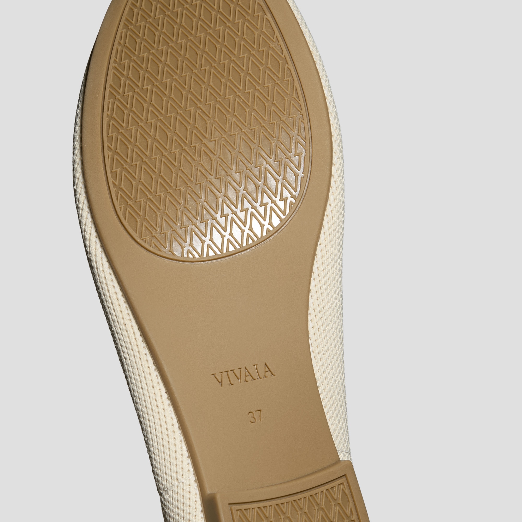 Healing Garden | Round-Toe Embroidered Loafers (Audrey), PALE