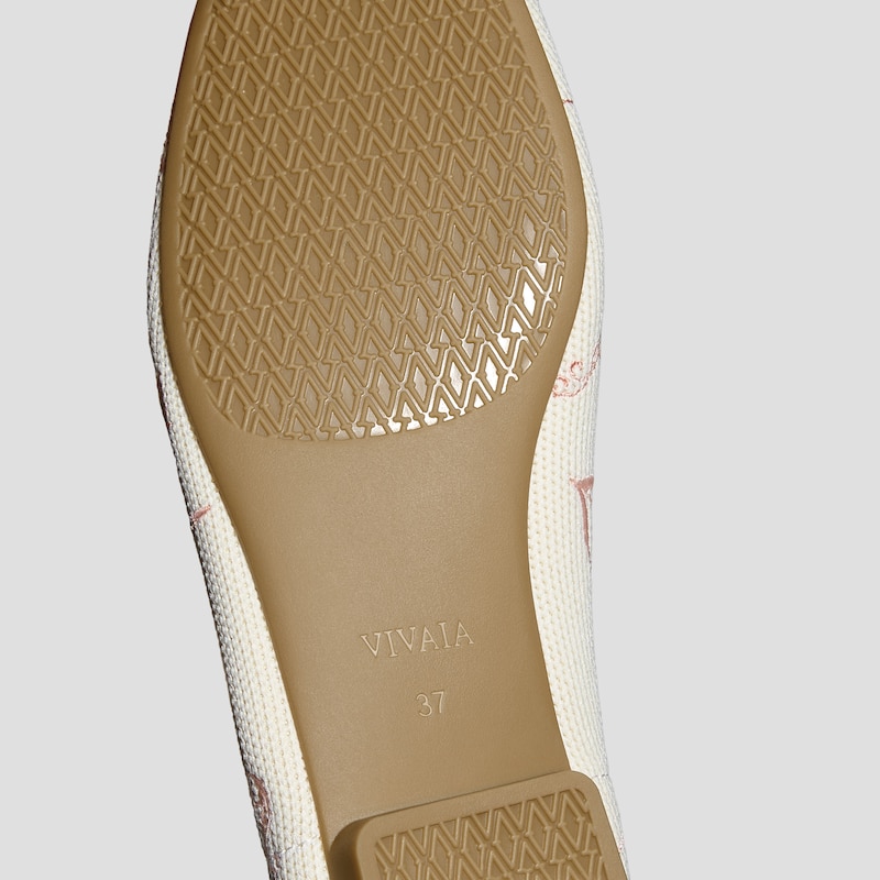 Healing Garden｜Square-Toe Mary Janes (Margot™ Mary Jane), CREAM FRENCH FLORAL Embroidery, EU38 | VIVAIA