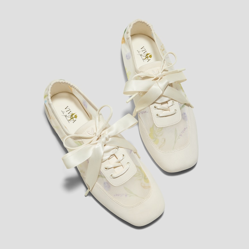 Healing Garden｜Square-Toe Lace-Up Sneakerinas (Cristina), CREAM-FRENCH FLORAL Print, EU38.5 | VIVAIA