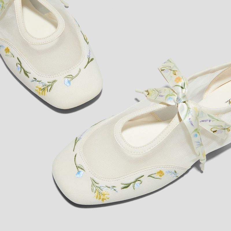 Healing Garden | Square-Toe Organza Sneakerinas (Ciara), CREAM-FRENCH FLORAL Embroidery, EU35 | VIVAIA