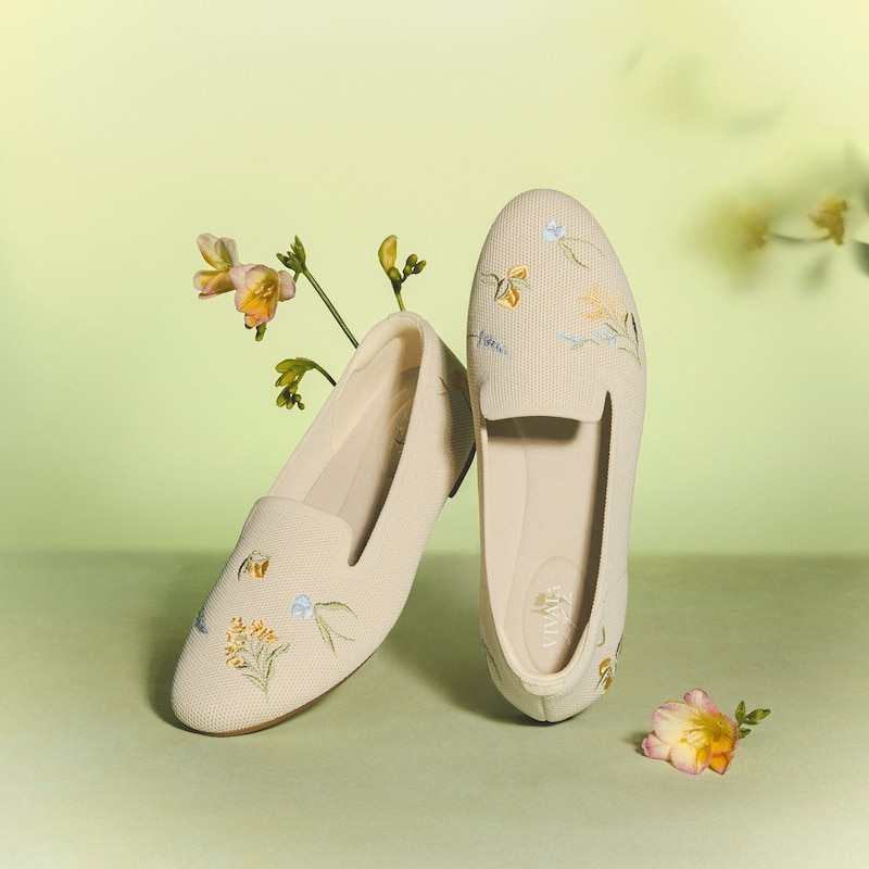 Healing Garden | Round-Toe Embroidered Loafers (Audrey), PALE APRICOT - FRENCH FLORAL, EU38.5 | VIVAIA