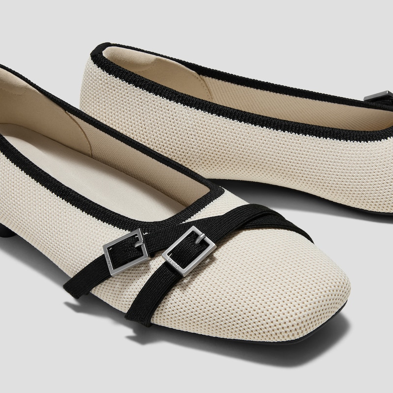Square-Toe Margot™ Crisscross Flats (Marah), PALE APRICOT & BLACK, EU37 | VIVAIA