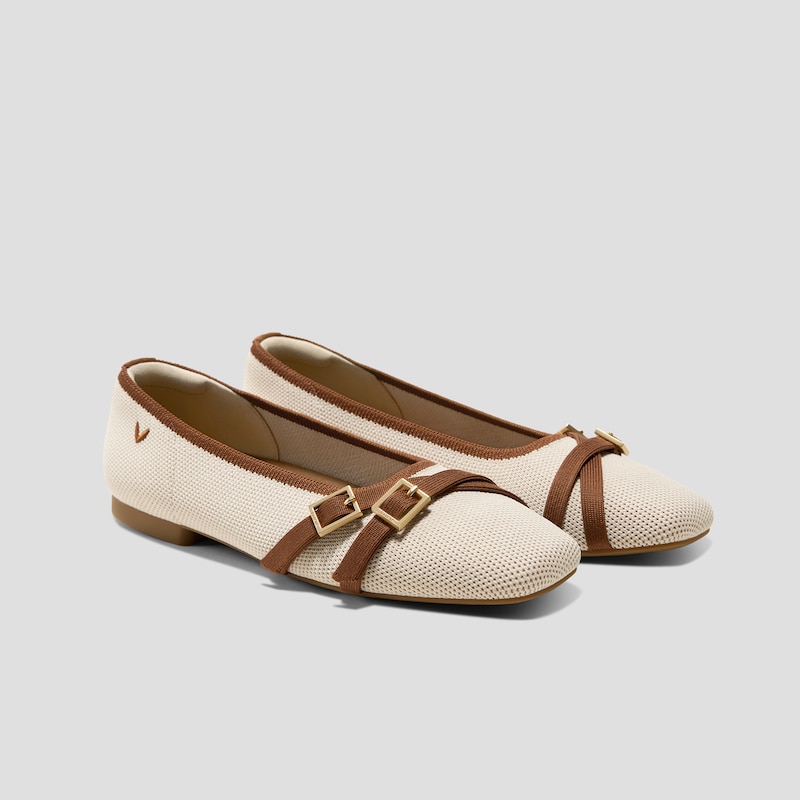 Square-Toe Margot Crisscross Flats (Marah), CREAM IVORY & DARK CARAMEL, EU37.5 | VIVAIA