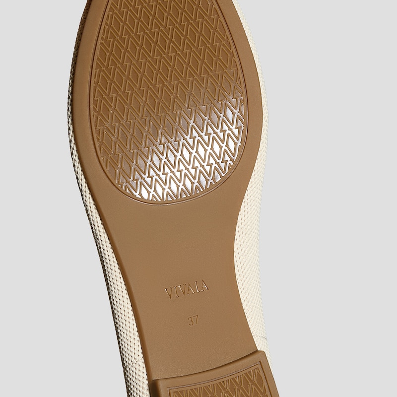 Round-Toe Embroidered Loafers (Audrey), CREAM IVORY/NAVY, EU38 | VIVAIA