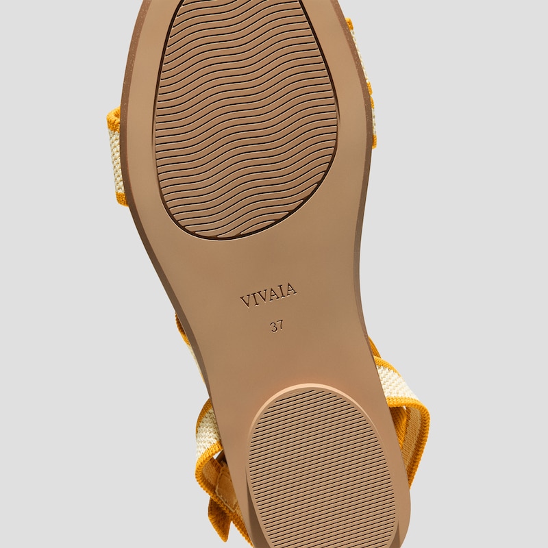 AdaptAll™ Flat Sandals (Demi), PALE IVORY & BLONDE WAVE, EU35 | VIVAIA