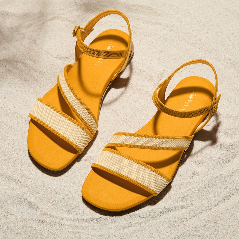 AdaptAll™ Flat Sandals (Demi), PALE IVORY & BLONDE WAVE, EU35 | VIVAIA