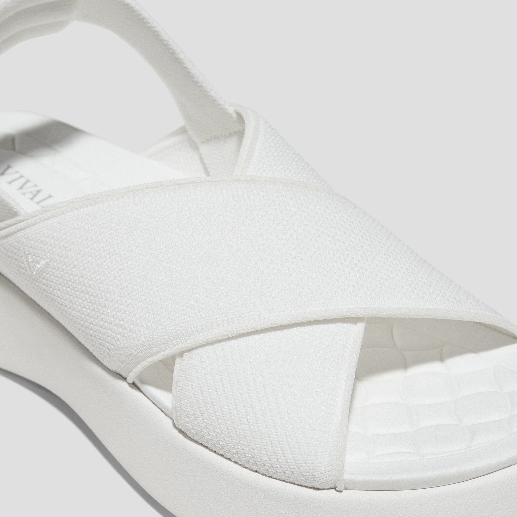 Elastic Back Strap Walker Sandals (Kara 2.0), White, EU35 | VIVAIA