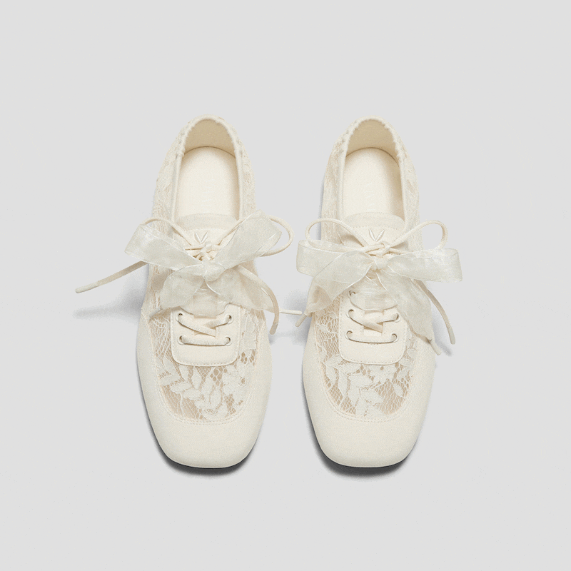 Square-Toe Lace-Up Sneakerinas (Cristina), CREAM LACE, EU35 | VIVAIA