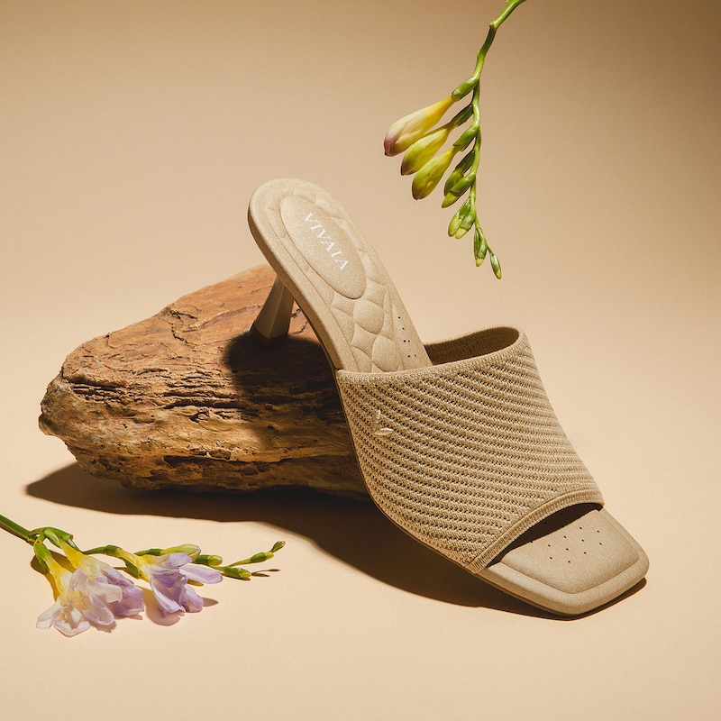 Square-Toe Slide Sandals (Aimee), NATURAL WHEAT HERRINGBONE, EU35 | VIVAIA