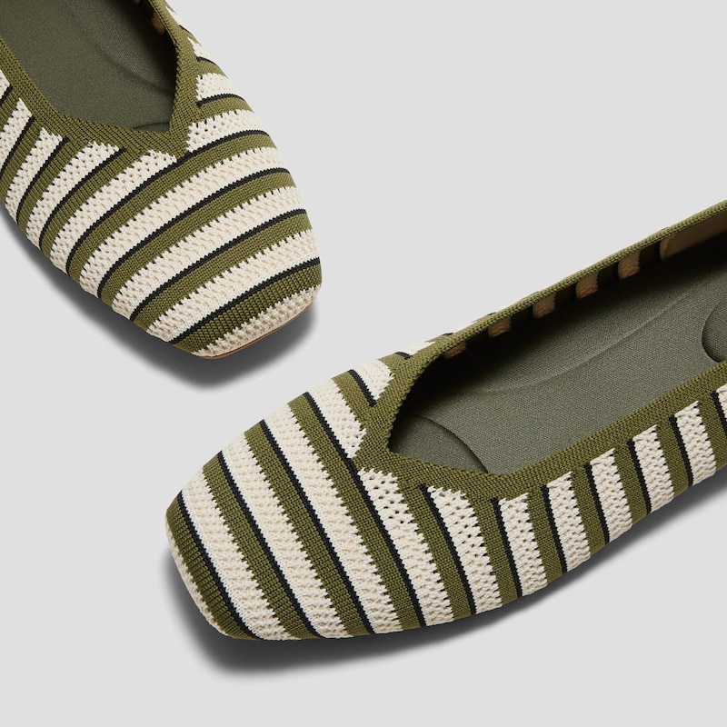 Square-Toe V-Cut Flats (Margot™ 2.0), PALE APRICOT & OLIVE INTERLOCKING, EU35 | VIVAIA