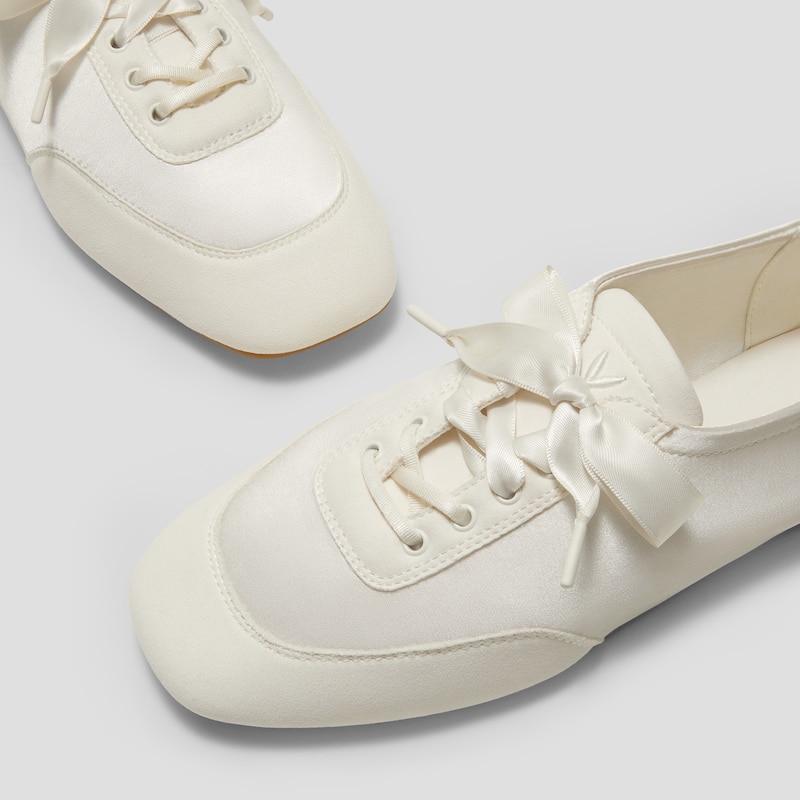 3 Laces Included Square-Toe Lace-Up Satin Sneakerina (Cristina), LIGHT GOLD, EU35 | VIVAIA