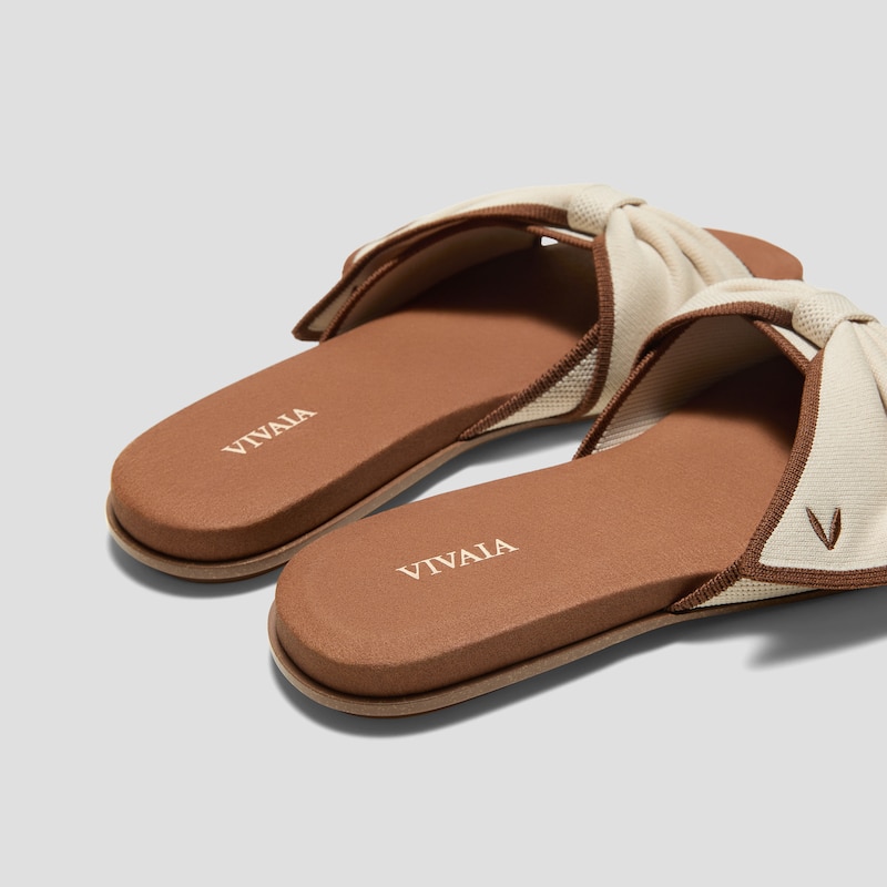 Square-Toe Bow Sandals (Dorothy), Ivory & Dark Caramel, EU39 | VIVAIA