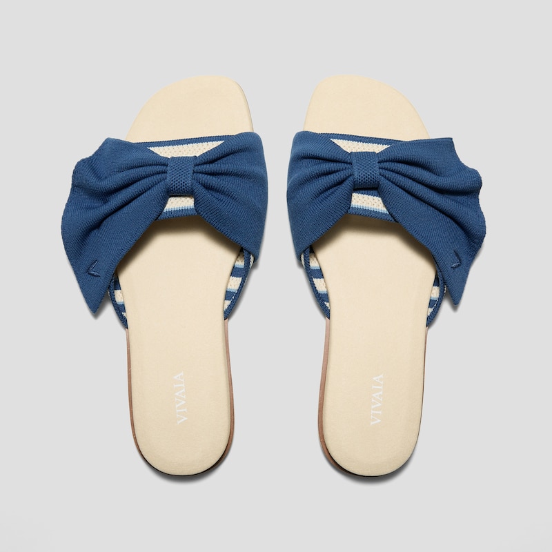 Square-Toe Bow Sandals (Dorothy), Pale Aprico & Vintage Interlocking, EU39 | VIVAIA