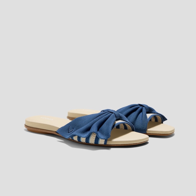 Square-Toe Bow Sandals (Dorothy)