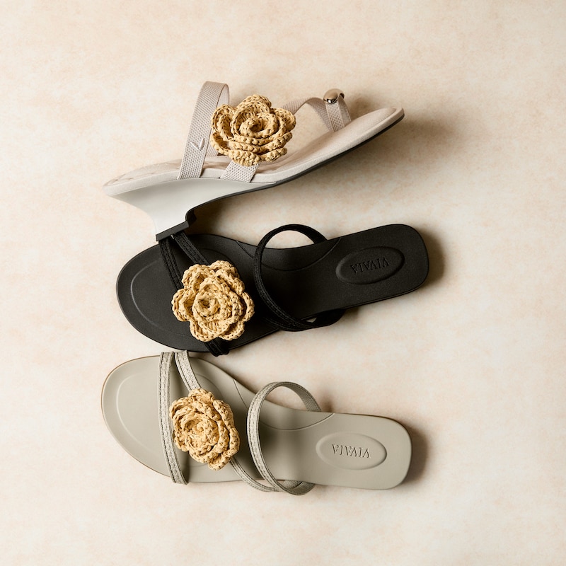 Removable Flower Charms (Tessie), Nude Peach, one-size | VIVAIA