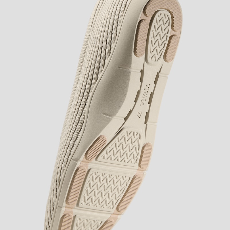 Margot Lightweight Square-Toe Flats (Margot Walker Air), Beige, EU35 | VIVAIA