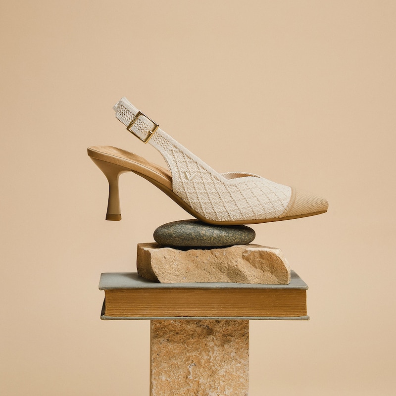 Pointed-Toe Slingback Heels (Addison), Yellow Apricot Quilt, EU37 | VIVAIA