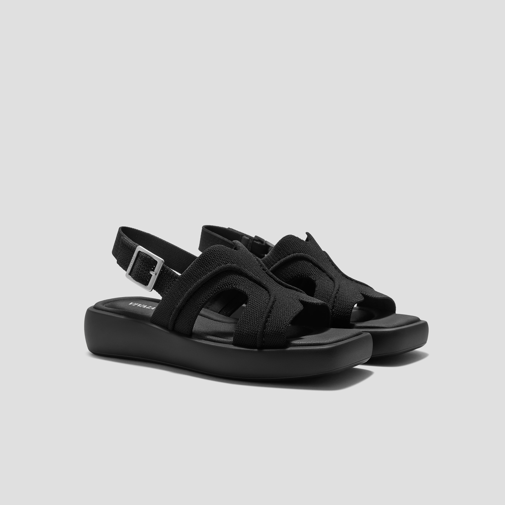 Hattyスクエアトゥ 厚底サンダル　サンダル　vivaia Square-Toe Platform Sandals (Hatty)