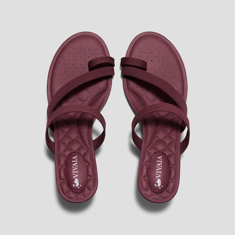 Round-Toe Toe Ring Sandals (Eden), PLUM, EU39 | VIVAIA
