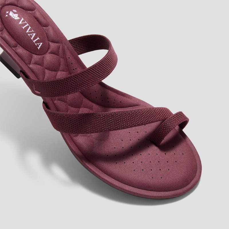 Round-Toe Toe Ring Sandals (Eden), PLUM, EU39 | VIVAIA