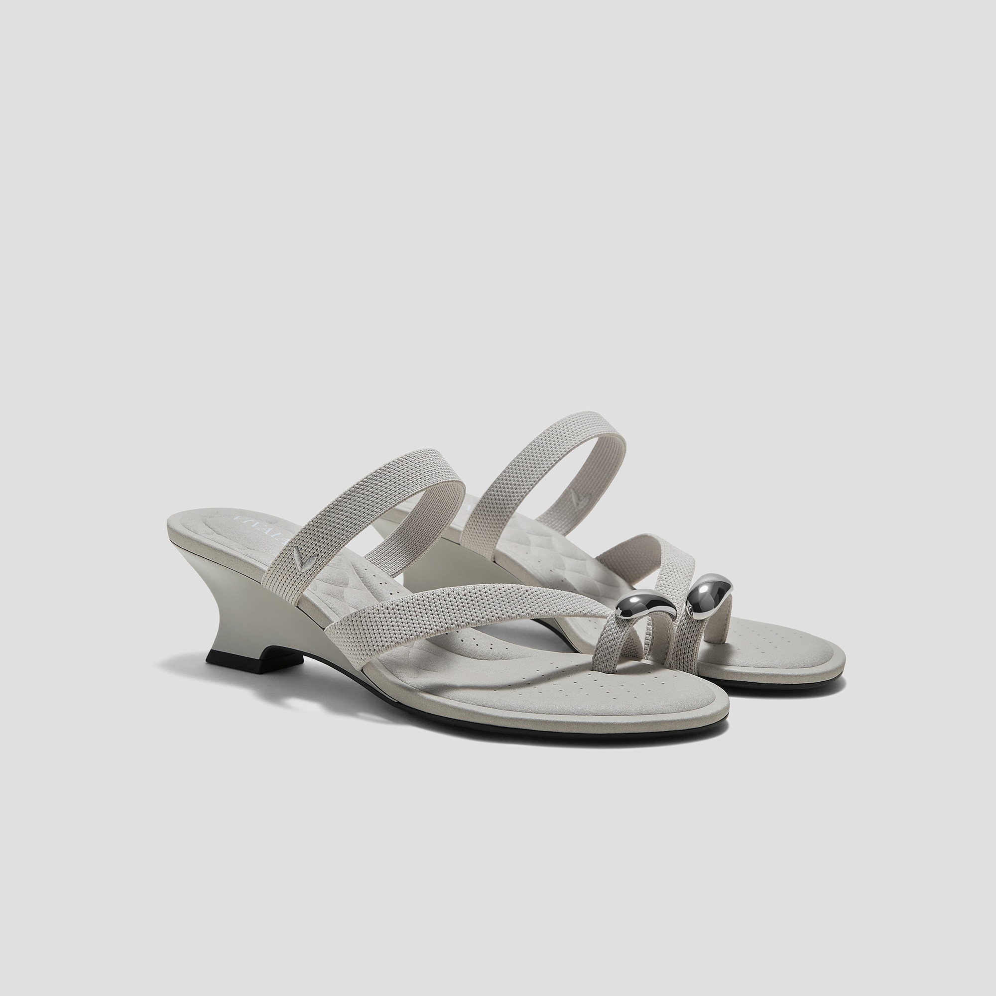 Newin - Sustainable Shoes & Bags | VIVAIA